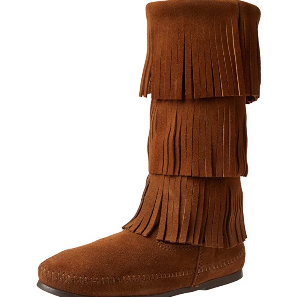 Minnetonka calf high 3-later fringe boots size 6